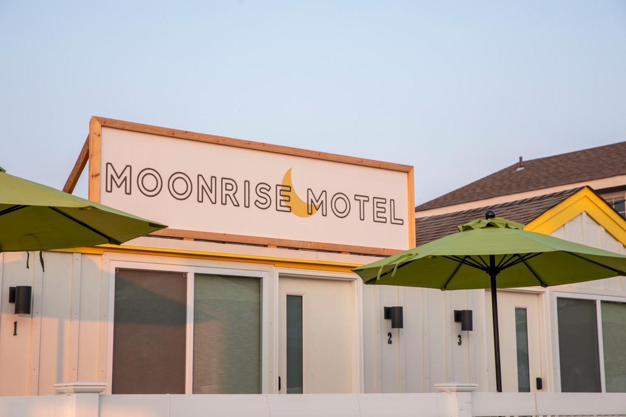 Moonrise Motel Kismet Екстериор снимка